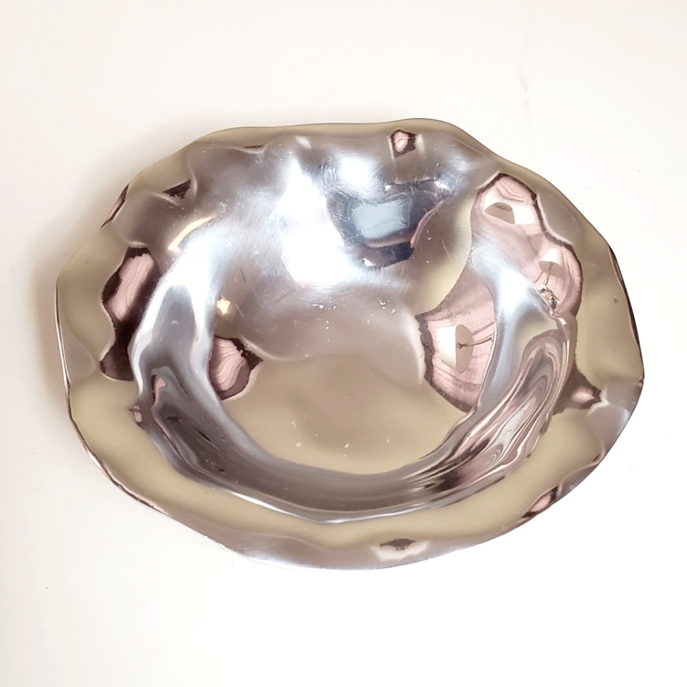 Lenox Organics Ruffle 7" Aluminum Small Candy Dish